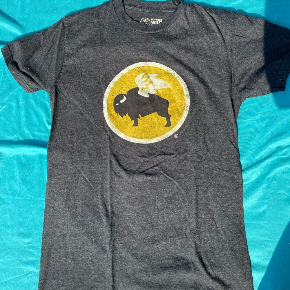 Buffalo Wild Wings T-shirt